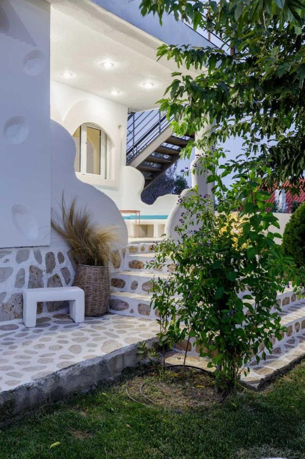 Newly Built All Season Resort Nea Silata Екстериор снимка